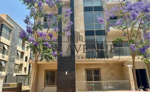 شقة تشطيب كامل استلام فوري ٣ غرف نوم  ٢ حمام بمساحة 162 متر  في جاليريا مون فالي بالقاهرة الجديدة