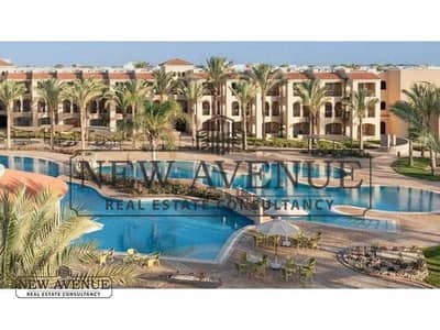 شاليه فاخر للبيع ب مقدم واقساط و فيو مفتوح  في كمبوند ألماظة باي Almaza Bay  الساحل الشمالي
