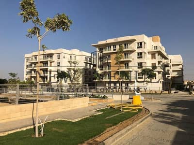 Resale Apartment Three Bedrooms Good Location Ready to Move at Mountain View ICity October
