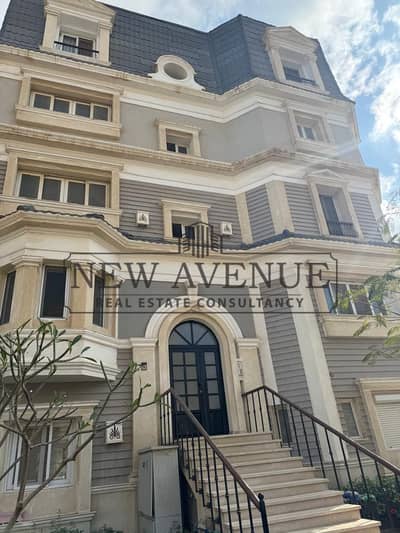 Under Market Price I Villa Roof 300m Ready to move at Mountain View Hyde Park