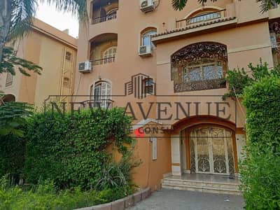 دوبلكس ب جاردن متشطتب ٣ غرف نوم (منها غرفة ماستر)  ٣ حمامات  ريسيبشن ٤ قطع  في زايد الحي السابع