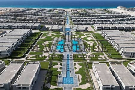 توين هاوس متشطب و مفروش بالكامل بالتكيفات موققع مميز جداً صف تانى من البحر فى لا ڤيستا راس الحكمة La Vista Ras Al Hikma