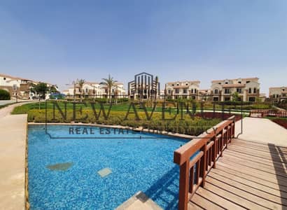 ديفينا جاردنز الشروق Divina gardens تاون هاوس كورنر متشطب تشطيب فاخر بالتكيفات فيو مفتوح علي الاندسكيب جاهز للاستلام اقل من سعر السوق