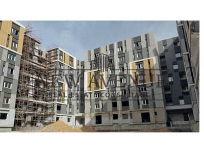 دوبلكس ارضي بحديقه  للبيع في هابتاون حسن علام  Hap town Hassan Allam  نادى وجراج جاهزة على الاستلام الفورى