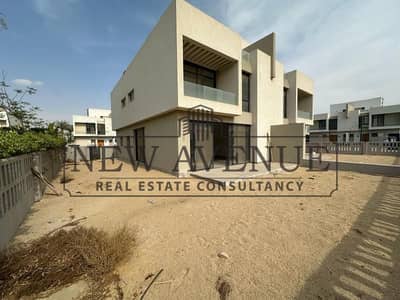 Twin house for sale in Al Burouj compound Prime location Fully finished Ready to move