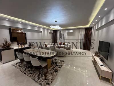 شقه  في كمبوند حياتي ريزيدنس  hayati residence  متشطبه الترا سوبر لوكس في موقع متميز