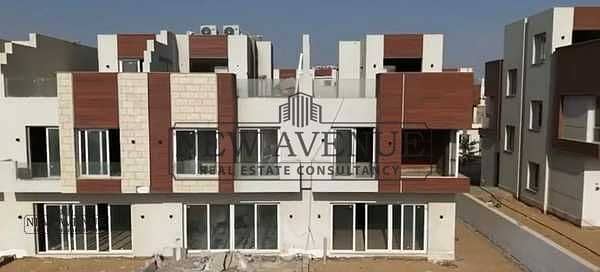 اسنلام فوتاون هاوس ميدل  للبيع فى ازار ٢ Azzar 2 على فيو مفتوح و فيو على حديقة مش على السور اقل سعر فى السوق