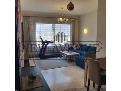 اقل سعر فى السوق ستوديو للبيع في فيليدج جيت Village gate palm hills  فى موقع متميز  و مفروش كامل جاهزة على الاستلام الفورى