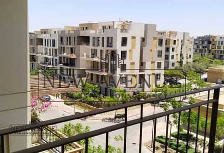 اقل سعر في السوق دوبلكس للبيع في إيست تاون سوديك  القاهرة الجديدة  Eastown Sodic New Cairo  و جاهزة  للاستلام الفورى