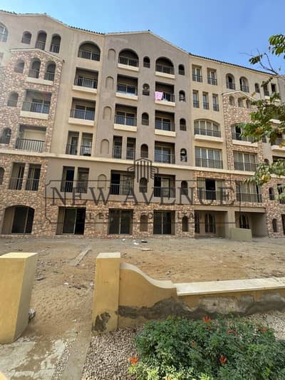 اقل من سعر السوق شقه مع حديقه للبيع في جرين سكويرgreen square فى موقع متميز فيو مفتوح بحرى