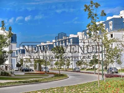 Penthouse for sale in mountain view hyde park open view on landscape