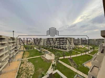 اقل سعر شقه استلام فوري ٣ غرف في capital gardens palm hills لوكيشن مميز فيو مفتوح علي مساحات خضراء