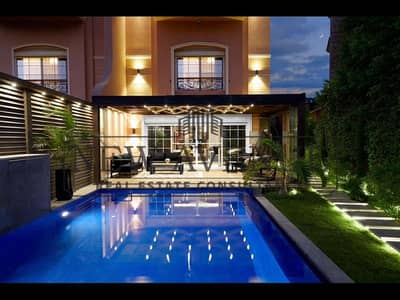 توين هاوس للبيع كامل التشطيب ومفروش في ايميرالد بارك القاهرة الجديدة Emerald Park New Cairo مساحة مباني 590 متر5 غرف نوم تشطيب الترا سوبر لوكس