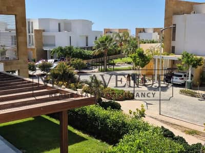 Light Block Upper in Seashell Sidi Abdelrahman, BUA 225m, Roof + Jacuzzi 98m, 3 Bedrooms, 4 bathrooms