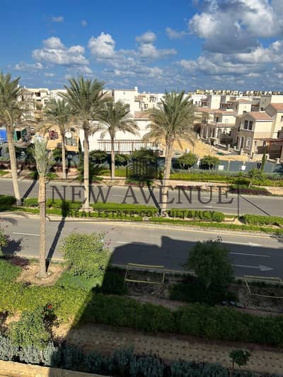 شاليه مفروش بالتكييفات ومطبخ في  Marassi Greek Village مراسي جريك فيلدج فيو مفتوح على بحيرات ساليرنو وجانب حمام السباحة بالتقسيط موقع مميز فرصة رائعة