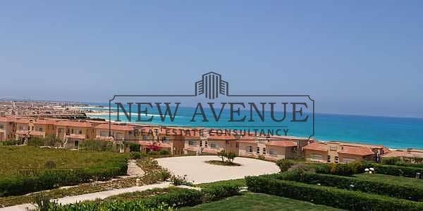 شاليه مع رووف استلام فوري في Telal North Coast  تلال الساحل الشمالي يري البحر متشطب بالكامل مع التكييفات