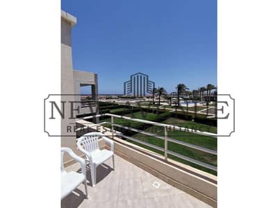 توين هاوس متشطب و مفروش بالكامل صف ثاني بحر  في أمواج الساحل الشمالي in amwaj North Coast  استلام فوري