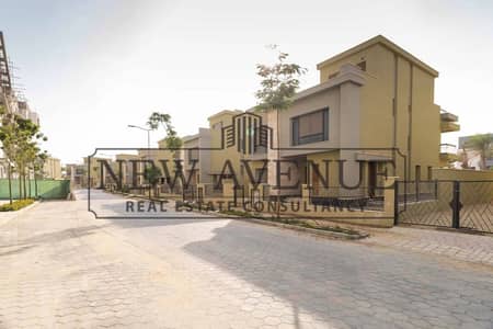 فيلا مستقلة متشطبة مع بيزمنت و جاردن كبيرة فيVillette ڤيليت سوديك موقع مميز جاهزة للسكن الفوري