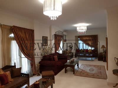 توين هاوس فيلا للبيع استلام فوري متشطب بالكامل في Etoile De Ville ايتوال دي فيل التجمع الخامس القاهرة الجديدة موقع مميز ومساحة واسعة وتصميم راقي جدا م