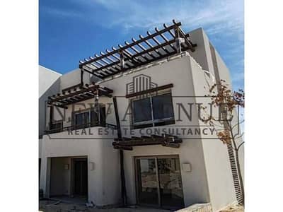 شاليه جونيور أرضي كامل التشطيب للبيع في هاسيندا ويست Hacinda West مساحة مباني ١٠٨ متر حديقة، إطلالة على المسبح  استلام ٢٠٢٥
