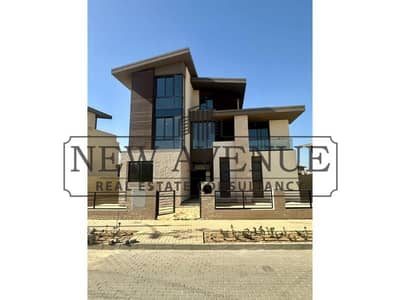 فيلا مستقلة فاخرة للبيع في ذا إستيتس the estates مساحة البناء 450 متر ، 5 غرف نوم، 5 حمامات ، غرفة للخادمة ، جاهزة للتسليم