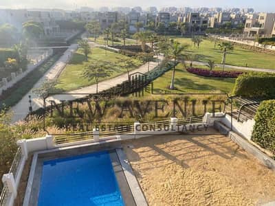 للإيجار في بالم هيلز القطامية 2 palm hills katameya 2 القاهرة الجديدة من تطوير بالم هيلز فيلا مستقلة الترا مودرن نصف مفروشة سوبر لوكس في موقع متميز