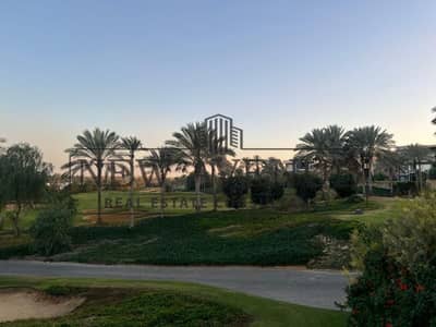 فيلا مستقلة في قطامية ديونزKatamya dunes  الصف الأول  أكبر مساحة أرض  جاهزة للسكن  مساحة 1050 متر 6 غرف نوم  8 حمامات