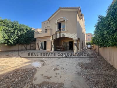 فيلا مستقلة نصف تشطيب جاهزة للسكن في قطامية هيلزKatameya Hills  المساحة البنائية 500