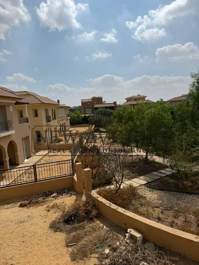 فيلا مستقلة بموقع مميز جدًا فى هايد بارك