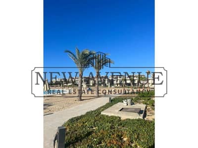 Twin house First row lagoon in Swan Lake North Bua 265m 4 bedrooms 4 bathrooms Maid's room north orientation
