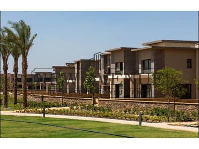 فيلا مستقلة للبيع في سوان ليك القاهرة الجديدة swan lake new Cairo جاهزة للسكن نصف تشطيب بإطلالة رائعة على المناظر الطبيعية من تطوير حسن علام