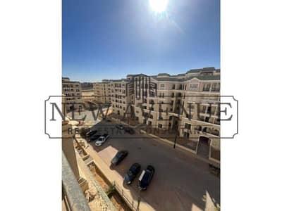 بنتهاوس نصف تشطيب مع رووف وإطلالة بانورامية للبيع في لافينير مدبنة المستقبل L'avenir Mostkbal city المساحة١٦٠ متر و روف ١٢٠ متر 4 غرف نون و 4 حمامات