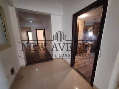 شقة جاهزة للسكن تشطيب كامل مستلمة بإطلالة بانورامية للبيع في مدينة الشروق القاهرة الجديدة Al Shorouk City New Cairo