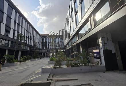 مكتب 209متر2 للإيجار في بارك ستريت القاهره الجديده  park st New Cairo