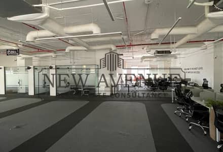 مكتب خاص825 متر2 للإيجار مباشره شارع 90 الشمالي القاهره الجديده  Direct North 90 New Cairo