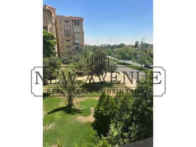 شقة كاملة التشطيب للبيع في مدينتي Madinaty تطل على فيلات دور ثاني مساحة المبانى 265 متر 3 غرف نوم و 3 حمامات