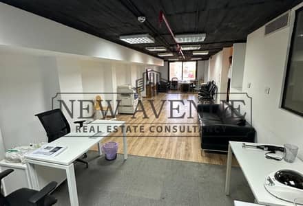 مكتب 300 متر2 مشطب للإيجار بشارع التسعين الشمالي القاهره الجديده Direct at North 90 New Cairo