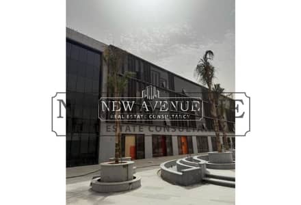 Admin Office ready to move for sale at lakeview New Cairo