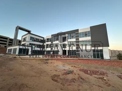 مول 2600 متر2 للبيع في العاصمه الإداريه الجديدهAH/EM 4004 New capital City