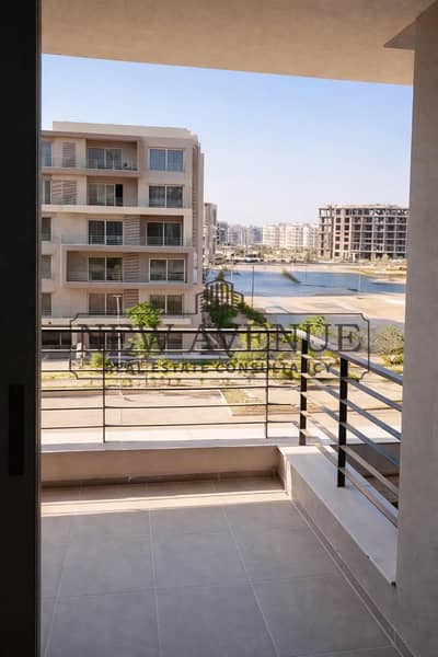 Delivered corner Apartment for sale  4 bedroom prime location down payment and instalments in Palm hills new cairo