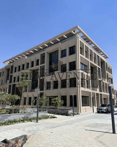 مكتب كورنر للإيجار في ديستريكت 5 القاهره الجديده District 5 New Cairo