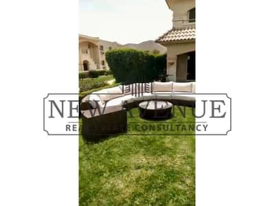A ground floor chalet with garden in La Vista El Sokhna offering sea view and pool view