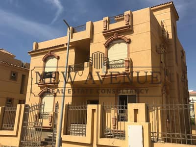 Undermarket price Standalone in Golden sqaure biggest BUA