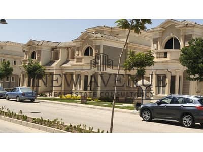 فيلا مكونة من 5 غرف نوم مع أكبر مساحة أرض بسعر أقل من سعر السوق، جاهزة للسكن ماونتن فيو هايد بارك  Mountain View Hydepark