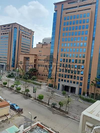 شقة متشطبة بالكامل مفروشة  للبيع في مدينة نصر عمارات ميلسا تطل علي سيتي ستارز قابل للتفاوض