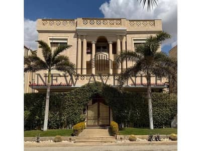 اميز فيلا للبيع متشطبه بالكامل  استلام فوري | موقع متميز جداً | في كمبوند الشيخ زايد الحي السابع