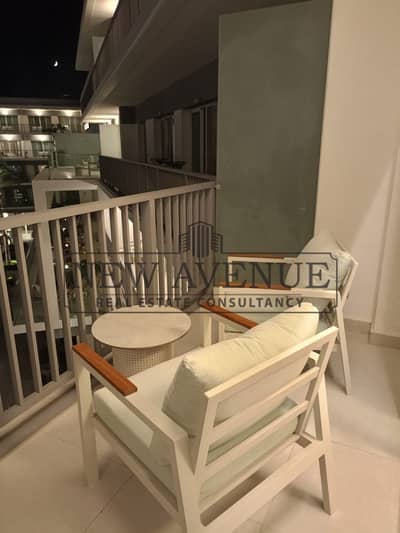 غرفة فندقية في Vida Hotel Marassi مباشرة علي المارينا