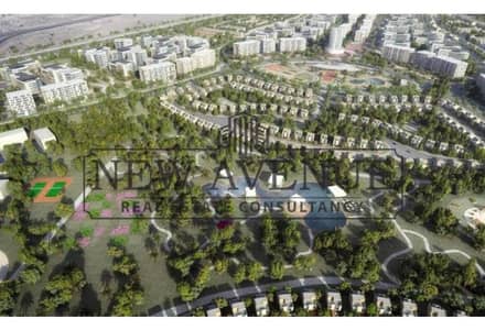 شقة جاهزة للسكن بإطلالة بانورامية في الطابق الرابع للبيع في مشروع البروج الشروق تطوير شركة إمكان مصر Al Burouj El Shorouk