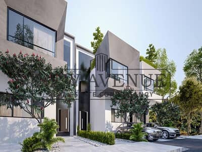 تاون هاوس ٢٦١ متر مطل على البحيرة ٣ غرف نوم و ٤ حمامات للبيع في إيستشاير  Eastshire AlQamzi New Cairo تاريخ التسليم ٢٠٢٦