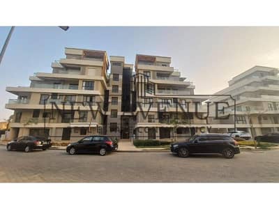 شقة متشطبة بالكامل للبيع في سكاي كوندوز  سوديك فيليت Sky condos 2 غرفة نوم رئيسية  غرفة ملابس  2 حمام 2 ريسبشن